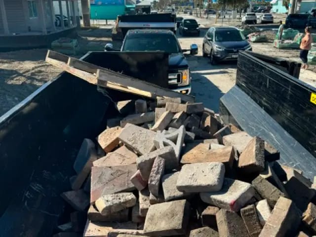 Commercial waste management solutions in Florida